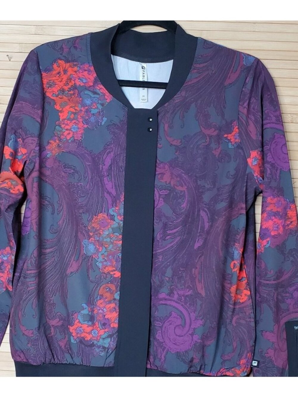 Fabletics Black Dark Floral Zipper Bomber Ithaca Jacket Athletic Size Medium - Picture 2 of 4